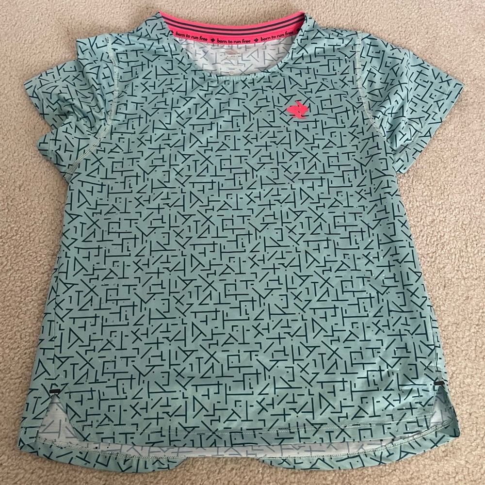Run in Rabbit Race Pace Tee